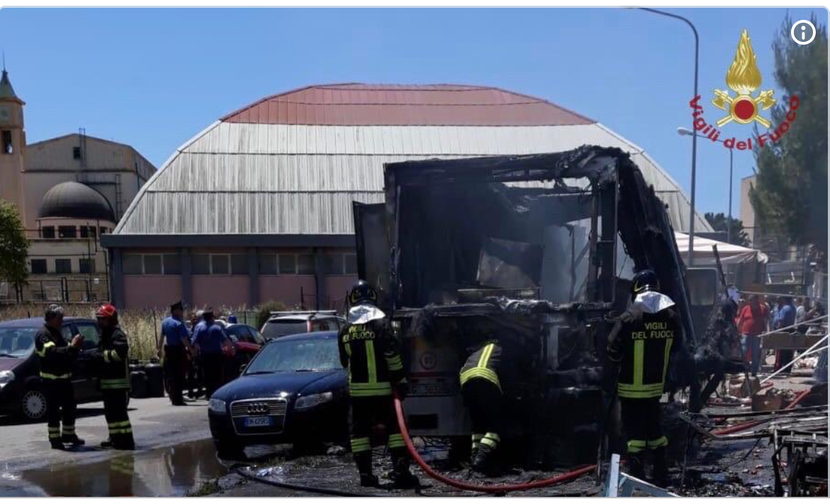 Gela, nove i feriti (molti gravi) per l’esplosione del camion-rosticceria