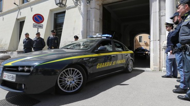 Arrestato il finanziere Alessandro Proto: truffa a una donna malata