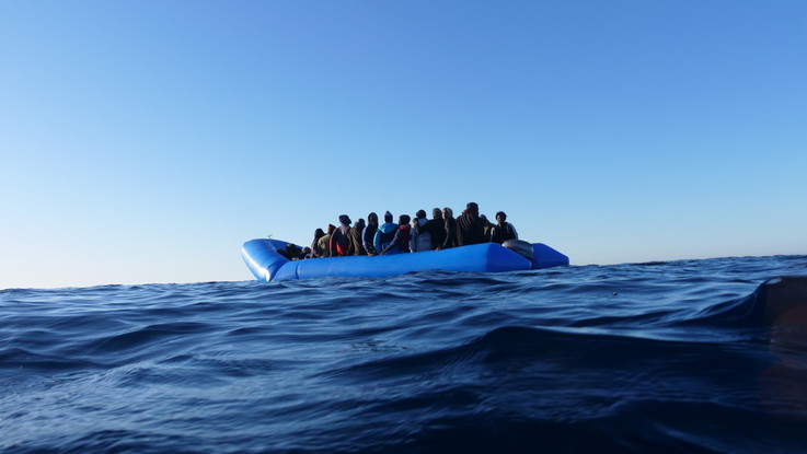 Sea Watch: "Salvati 52 naufraghi al largo della Libia"