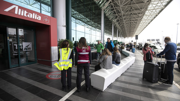 Alitalia, Scende in campo Lotito mentre Atlantia si sfila