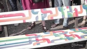 Torino Pride, inaugurate le panchine arcobaleno