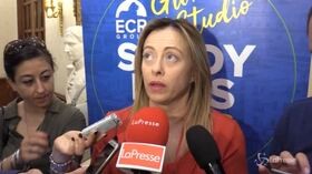 Whirlpool, Meloni: “No alle polemiche, servono soluzioni per i lavoratori”