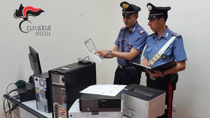 Falsi titoli di studio, 25 insegnanti indagati in tutta Italia