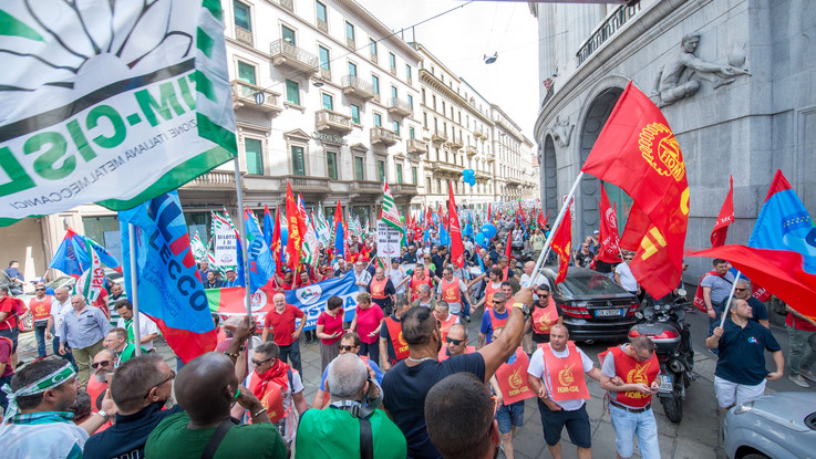 La manifestazione dei metalmeccanici a Milano