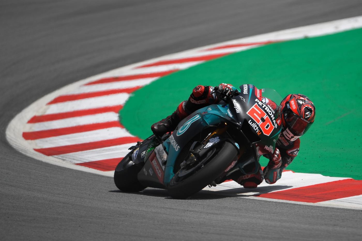 Gp Catalogna, pole position a Quartararo, Rossi quinto