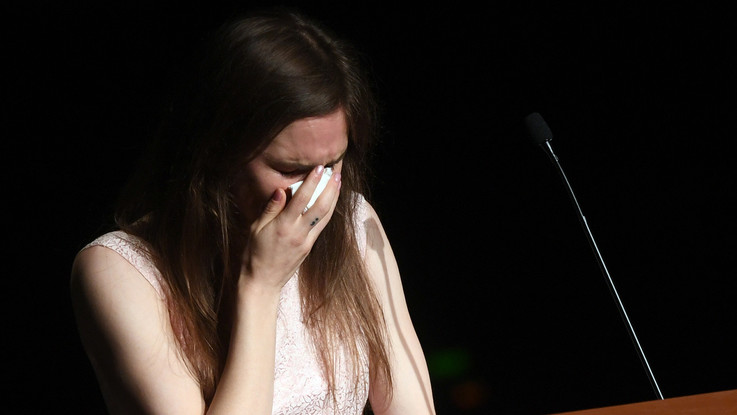 Amanda Knox a Modena: "Non ho profanato la memoria di Meredith. Ho paura di nuove accuse"
