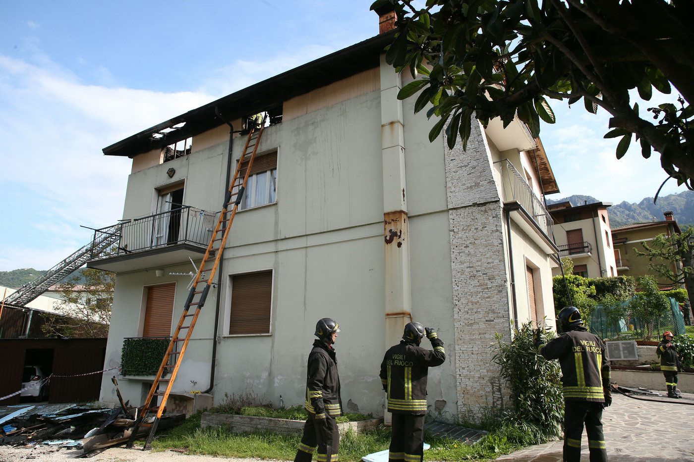 Palermo, uccide la moglie con un taglierino e ferisce il figlio: arrestato