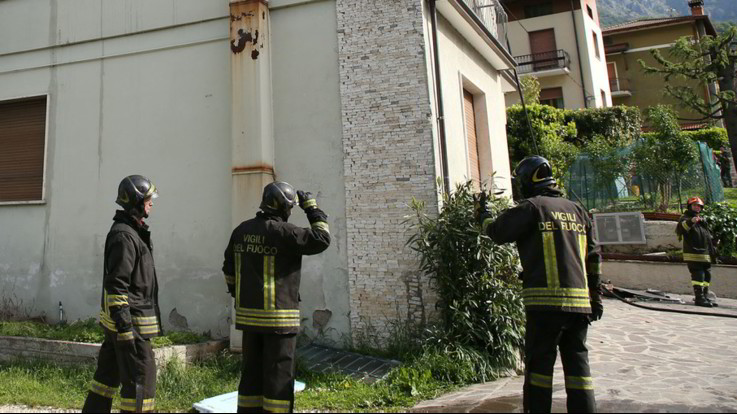 Palermo, uccide la moglie con un taglierino e ferisce il figlio: arrestato