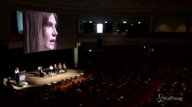 Modena, Amanda Knox: “L’Italia parte di me, lingua e cultura mi hanno formata”