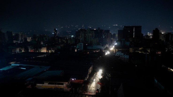 Maxi blackout in Sud America: senza luce Argentina e Uruguay