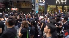 Hong Kong, ancora un milione di persone in piazza