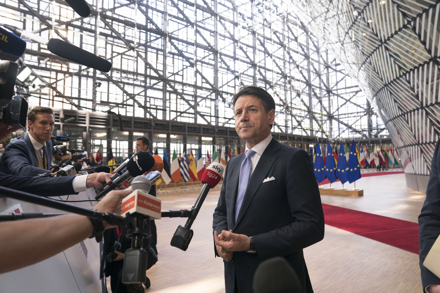 Ue, Conte al Consiglio: “Nostro candidato alla presidenza deve discutere le regole”