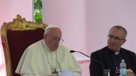 Napoli, il Papa: “Mediterraneo mare del meticciato, chiusura nasce dalla paura”