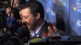 Salvini: “Il governo ha il diritto di tagliare le tasse”