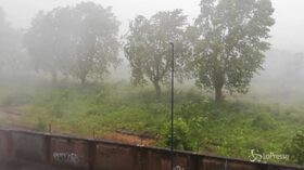 Maltempo, violento temporale su Milano