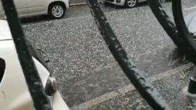 Maltempo, grandine e acquazzoni a Milano