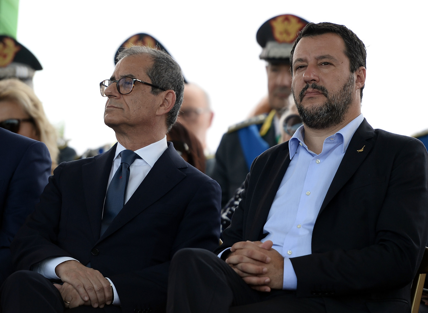 Flat tax, salario minimo e assestamento. Molti scogli gialloverdi per il governo