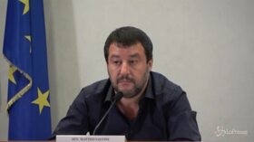 Ue, Salvini: “Facciamo parte di un club che ci chiede atti di sottomissione costante”