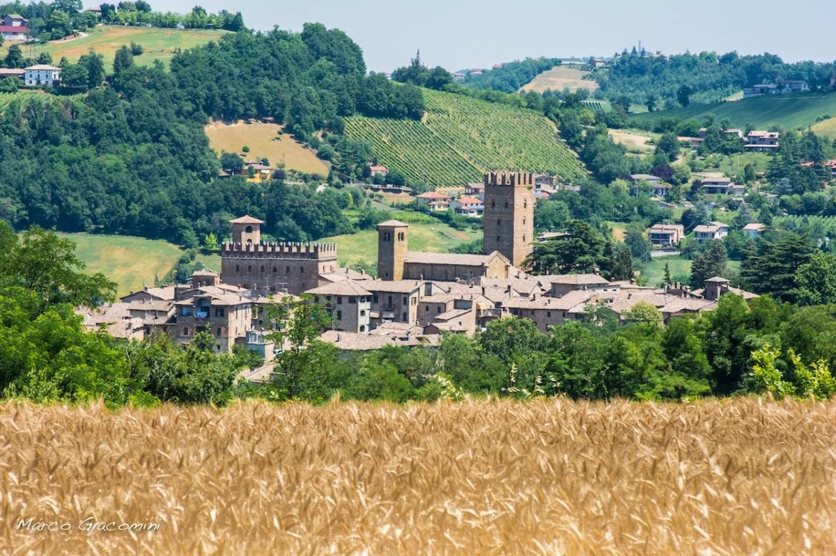 Un weekend in minivan tra vigne e Medioevo
