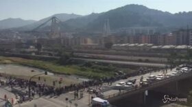 Genova, abbattuti due monconi del Ponte Morandi