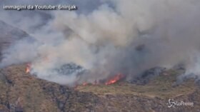 Stromboli, eruzione sull’isola: paura per turisti e residenti