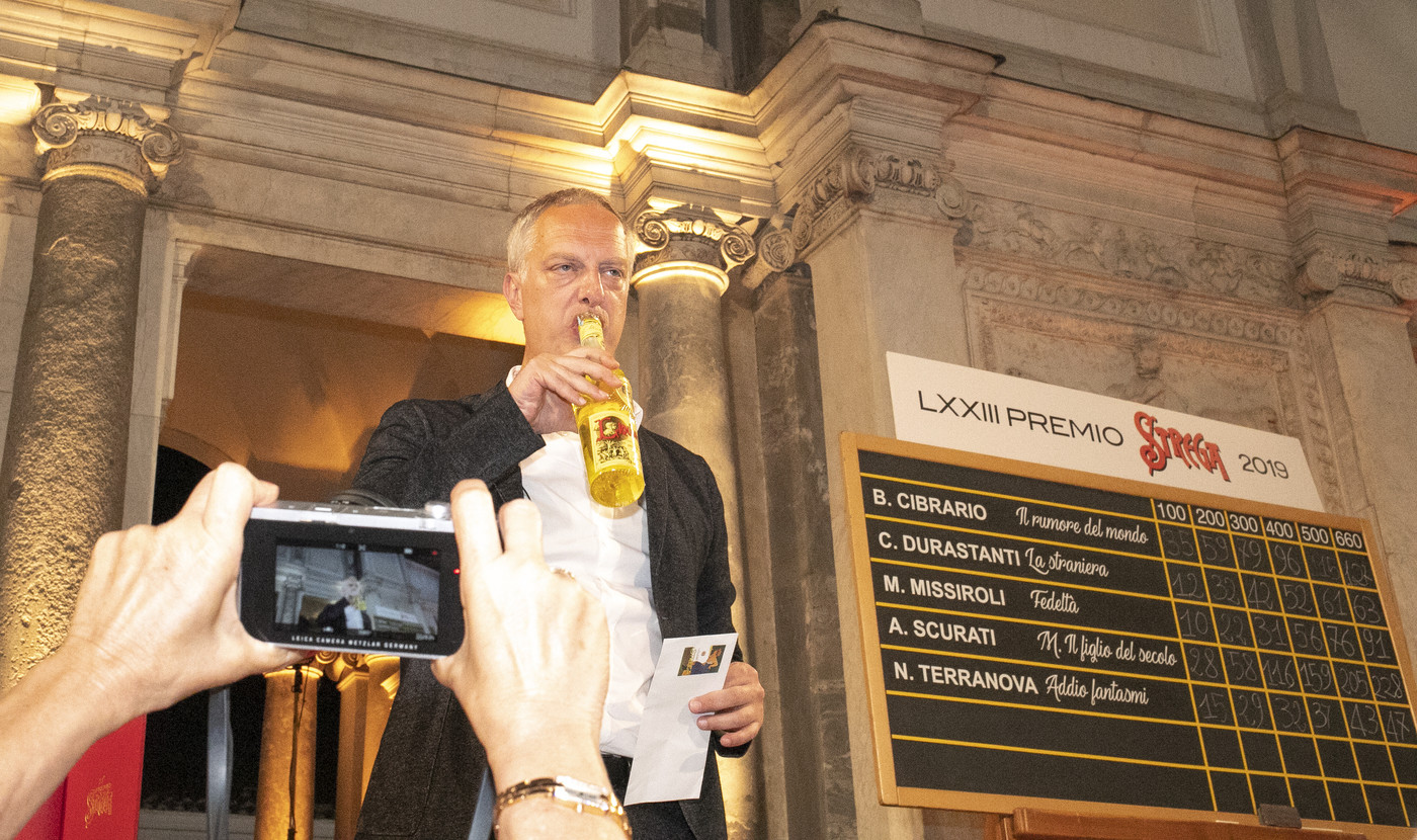 ‘M. Il figlio del secolo’ di Scurati vince il Premio Strega