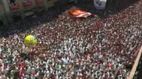 Pamplona, folla oceanica per la corsa dei tori alla Festa di San Firmino
