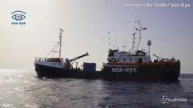 Migranti, premier maltese Muscat annuncia autorizzazione sbarco Alan Kurdi