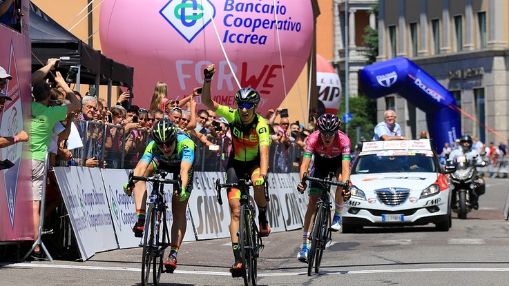 Ciclismo, Giro Rosa: festa italiana in Brianza. Borghesi vince al fotofinish