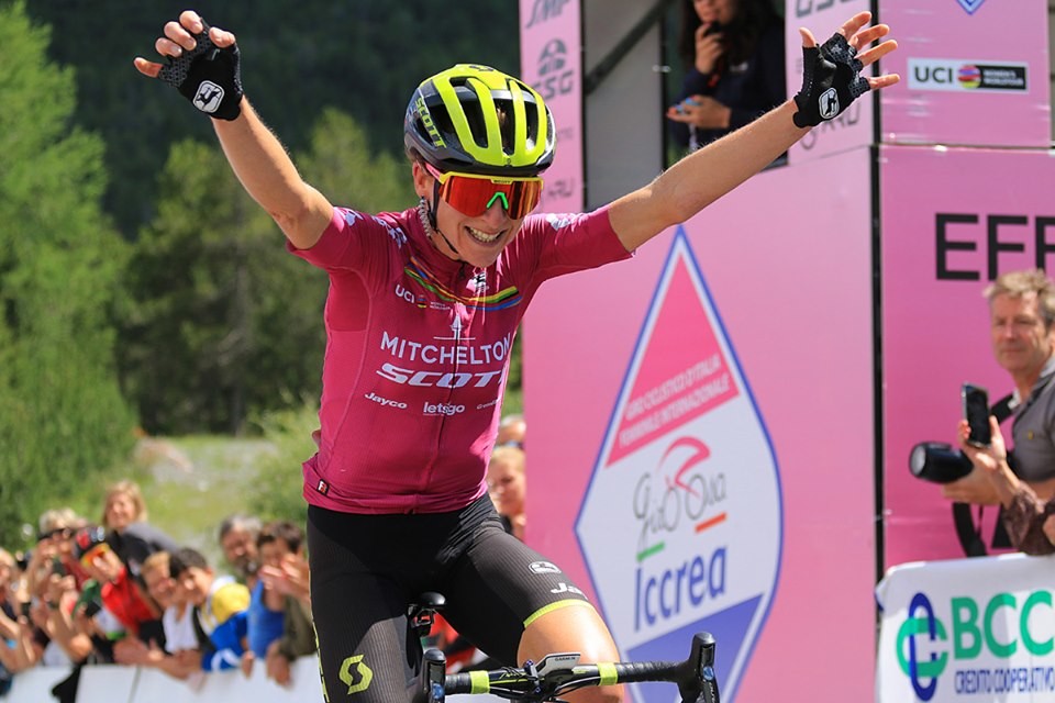 Giro Donne: Van Vleuten si prende tappa e Maglia rosa in Valtellina