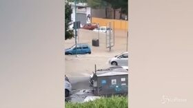 Diluvio su Pescara, la città è sott’acqua
