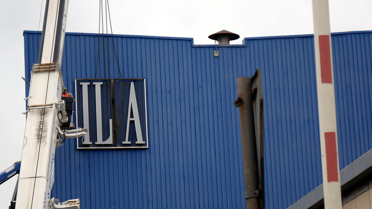 Operaio disperso dopo il crollo di 3 gru a Taranto: sequestrata l'area dell'incidente