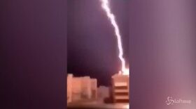 Grecia, 20 minuti di terrore: tornado semina morti e feriti