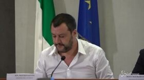 Lega, Salvini: “Commissione inchiesta su finanziamenti? Facciamone anche 7 o 8”
