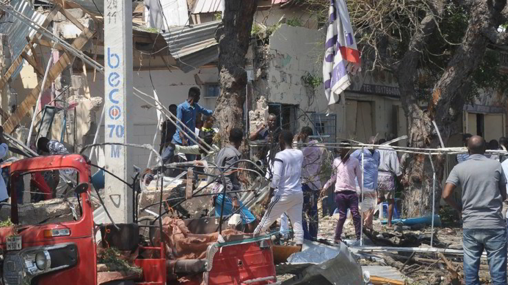 Somalia, attacco di al-Shabaab in un hotel: almeno 26 morti