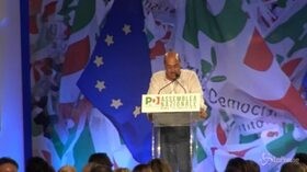 Migranti, Zingaretti: “Abrogare la Bossi-Fini”