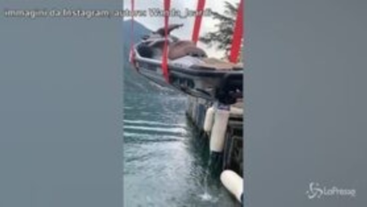 Disavventura per Wanda Nara: si ribalta in moto d'acqua sul Lago di Como