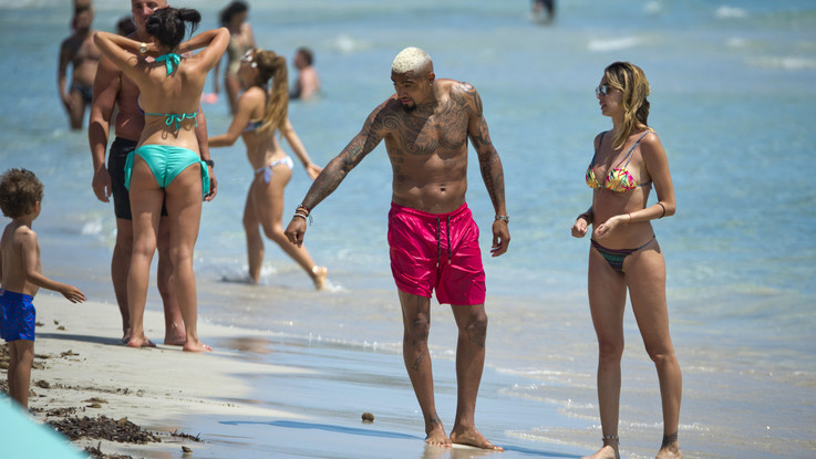 Melissa Satta e Kevin Prince Boateng: bella intesa sullo yatch. Sarà ritorno di fiamma?