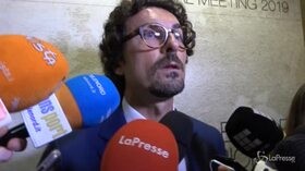 Von der Leyen, Toninelli: “La votiamo ma non interferisca con nostra politica migratoria”
