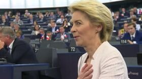 Ue, Von der Leyen eletta con voti M5s: ira della Lega