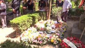 Camilleri: l’ultimo saluto al Cimitero Acattolico