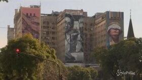 Argentina, i murales commemorano i 25 anni della strage del centro ebraico Amia