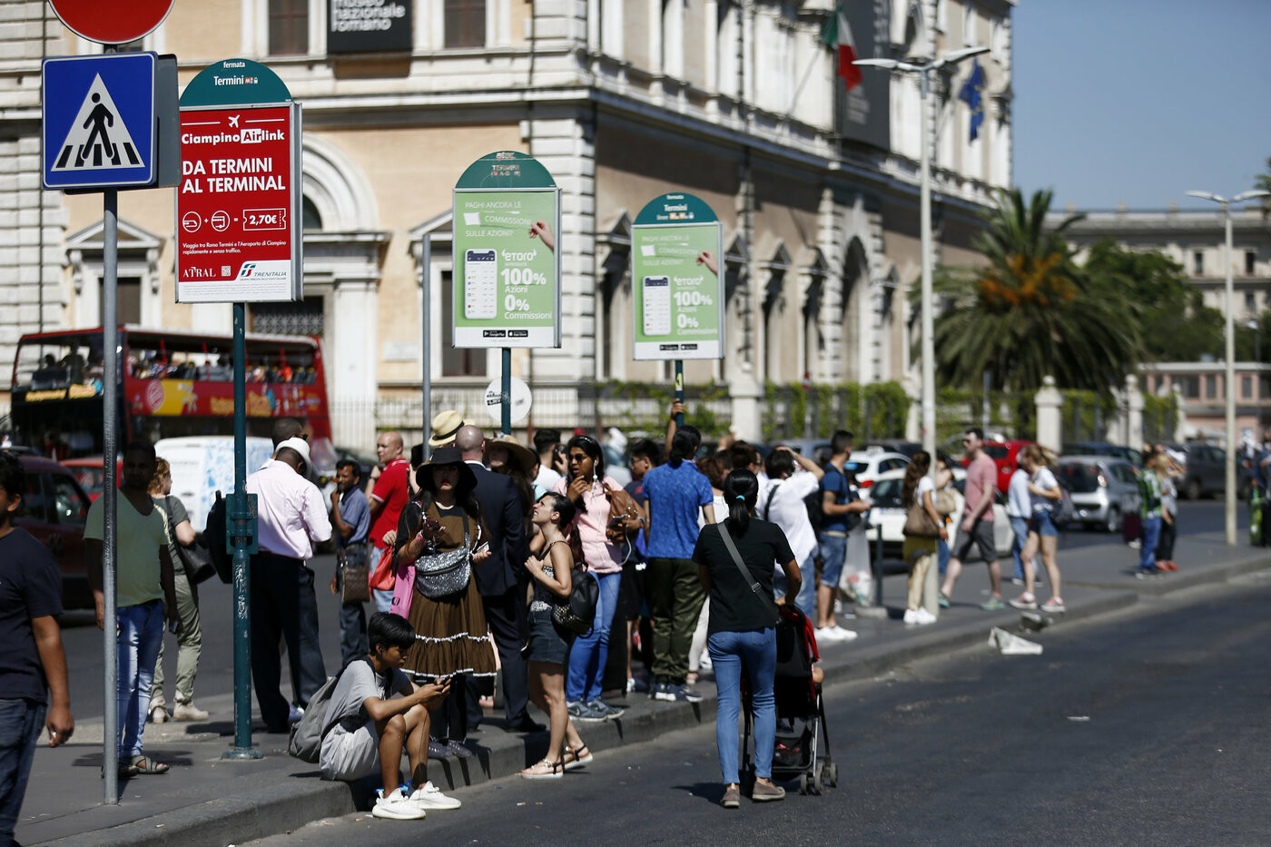 Scioperi, settimana nera: mercoledì fermi treni e tpl, venerdì aerei