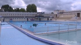 Francia, l’ex miniera diventa una piscina art-deco