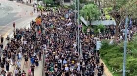 Hong Kong, non si fermano le proteste: gli attivisti pro-democrazia tornano in piazza
