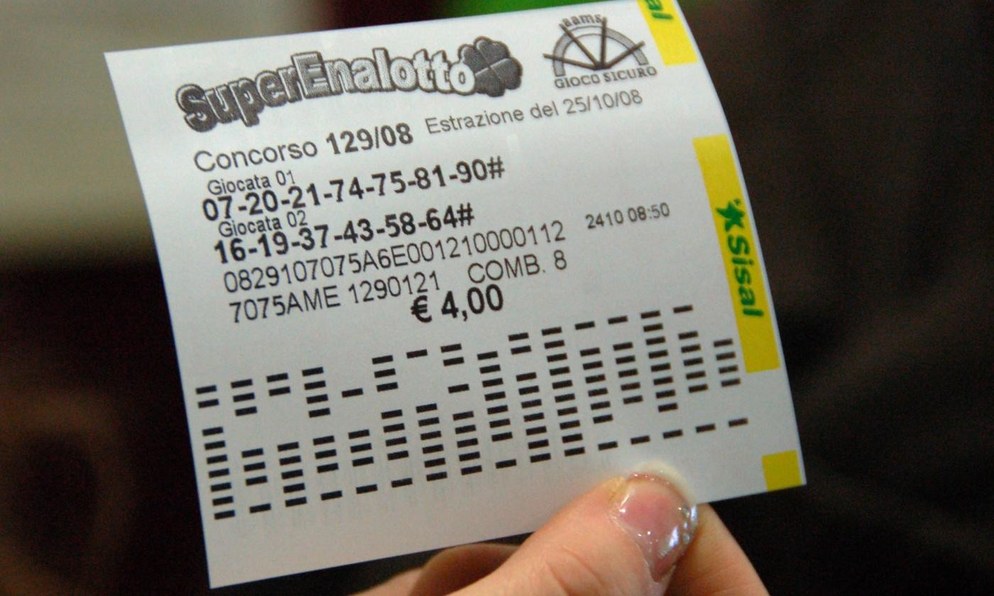 Il Jackpot del Superenalotto resiste e vola a 199,40 milioni: è il più alto di sempre