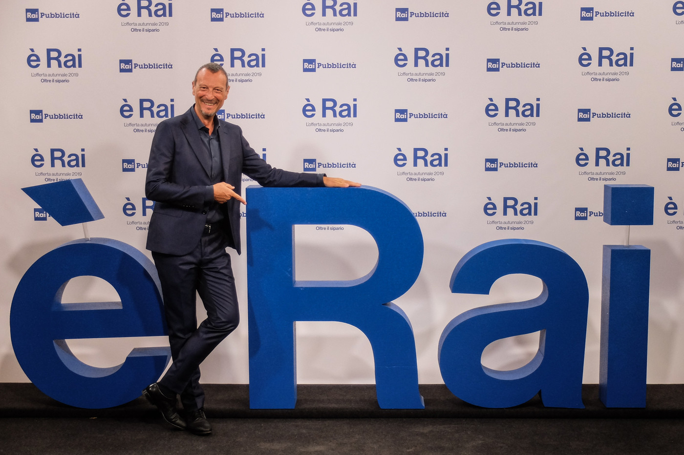 Sanremo 70, Amadeus presentatore e direttore artistico: “Realizzo il mio sogno”