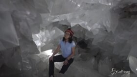 Spagna, lo spettacolo dei cristalli del geode più grande d’Europa