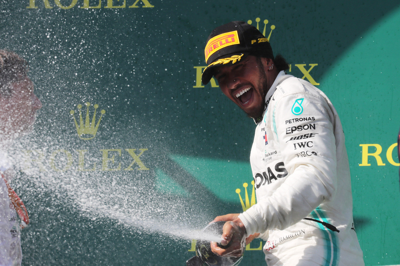 La legge di Hamilton in Ungheria. Ferrari: sosta per studiare riscatto