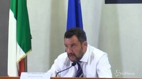 Governo, Salvini: “Vediamo se ci sono buoni motivi per stare insieme, non siamo incollati alle poltrone”